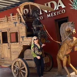 Meet your Posher, Lupe